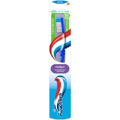 AQUAFRESH ESCOVA  MEDIUM (070)